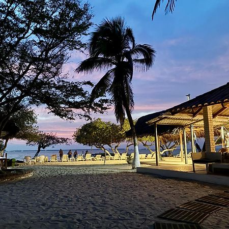 Hotel Carey Beach Baru Exterior photo